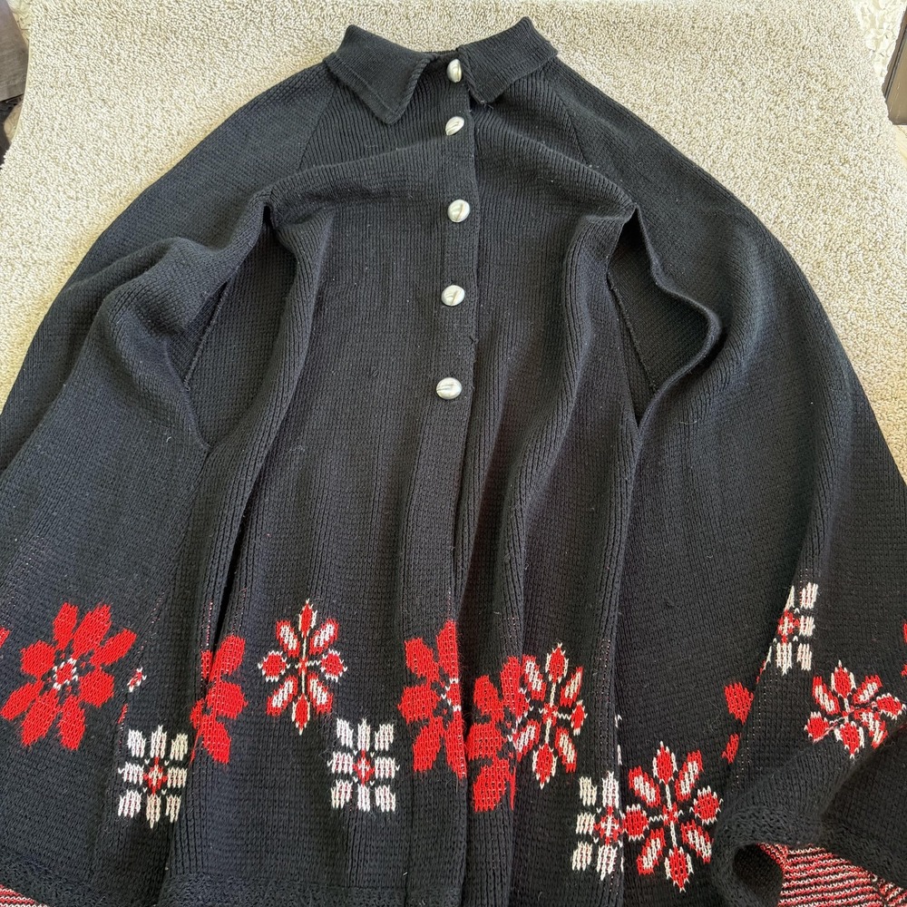 Vintage Sturbridge Cape Womens One Size Black Knit Floral Button Collared Long
